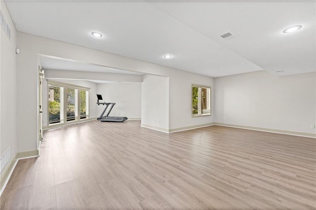 5306 W 165th Terrace — photo 38