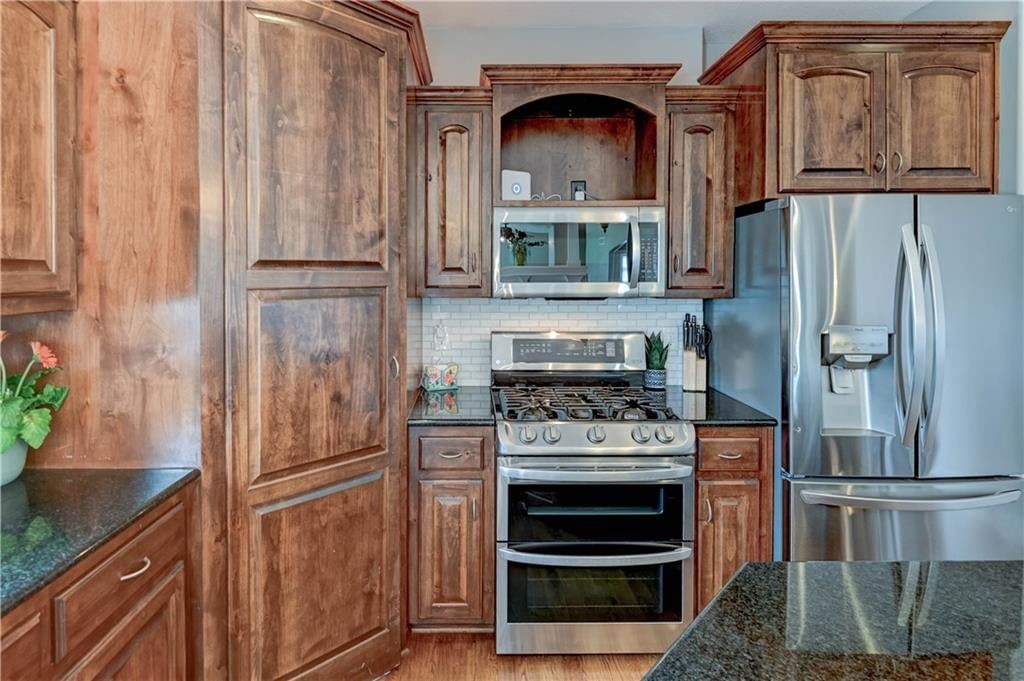 Photo 9 of 67 - 500 NE Woodpark Lane, Lee's Summit, MO 64086