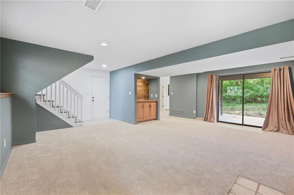 9201 Acuff Lane — photo 24