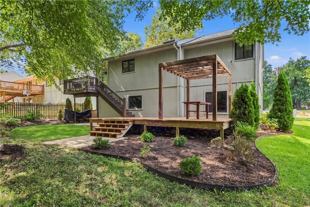 9201 Acuff Lane — photo 31