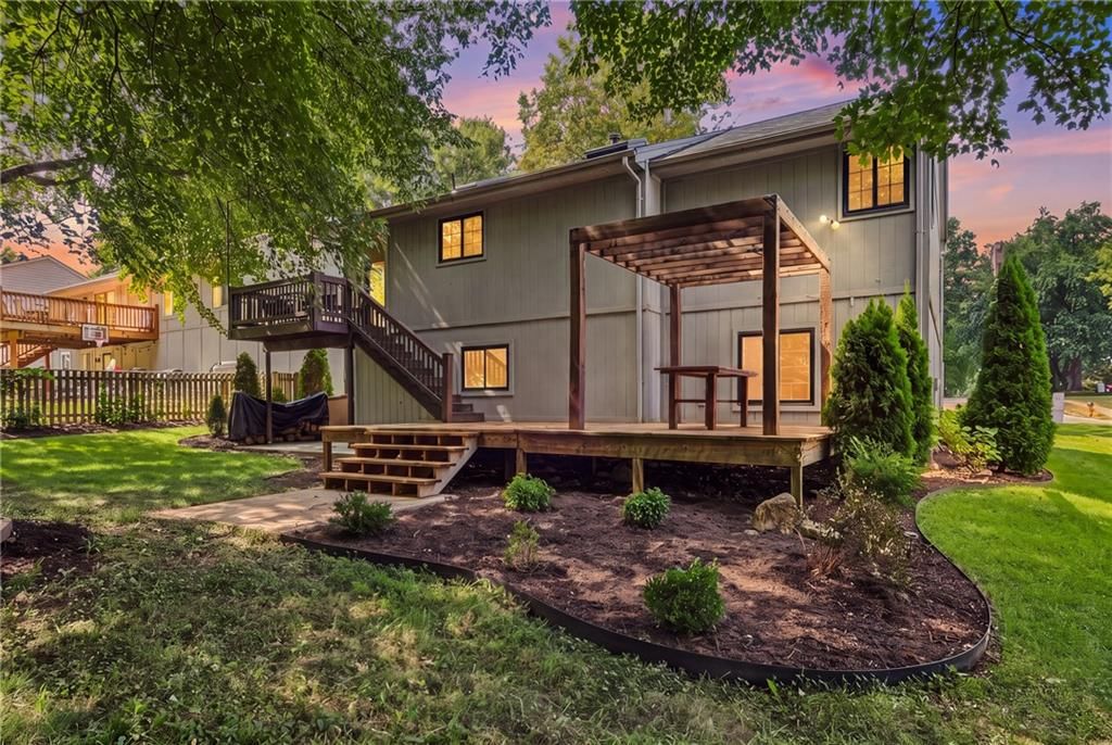 9201 Acuff Lane — photo 32