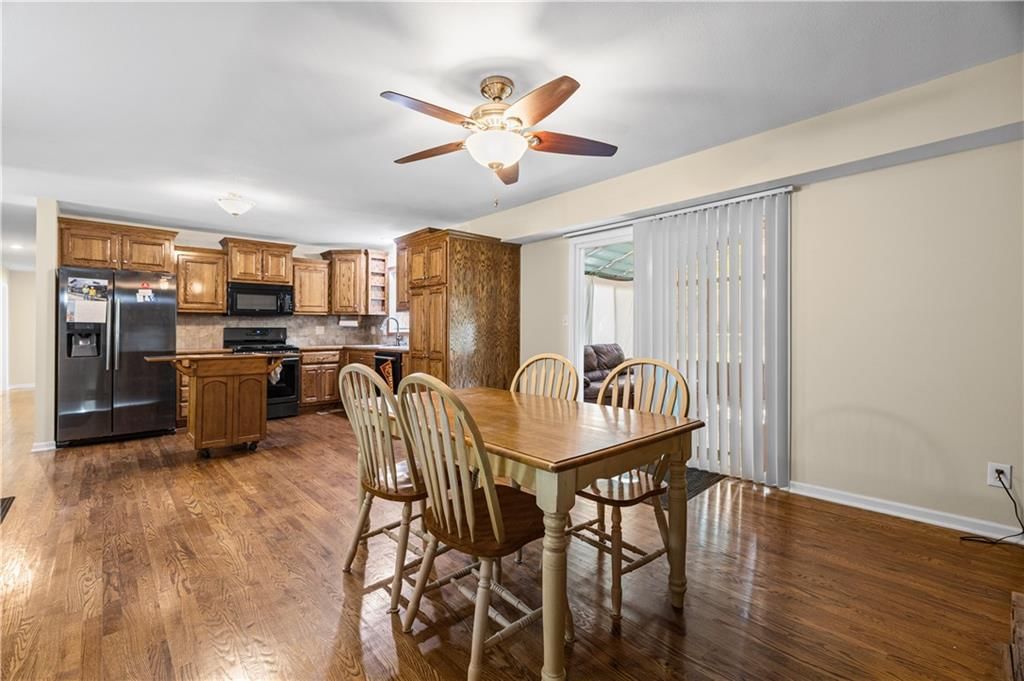 305 Canterbury Lane — photo 16