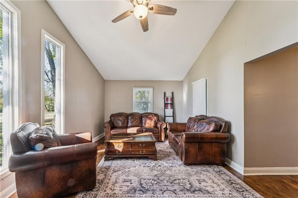29300 W 119th Street — photo 10