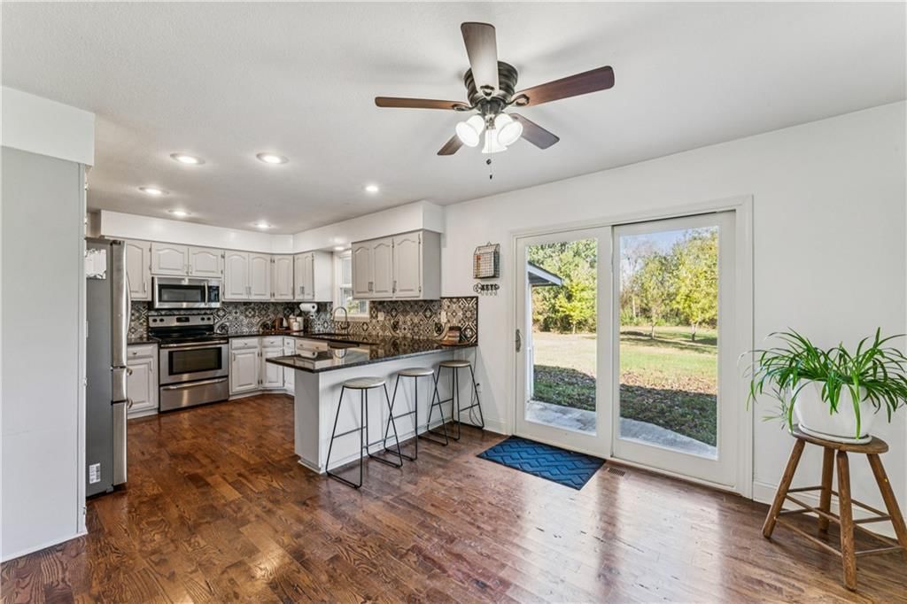 29300 W 119th Street — photo 13
