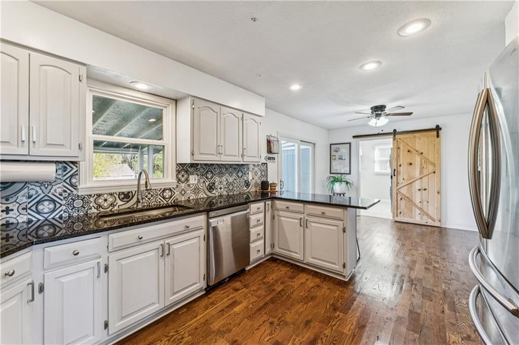 29300 W 119th Street — photo 16