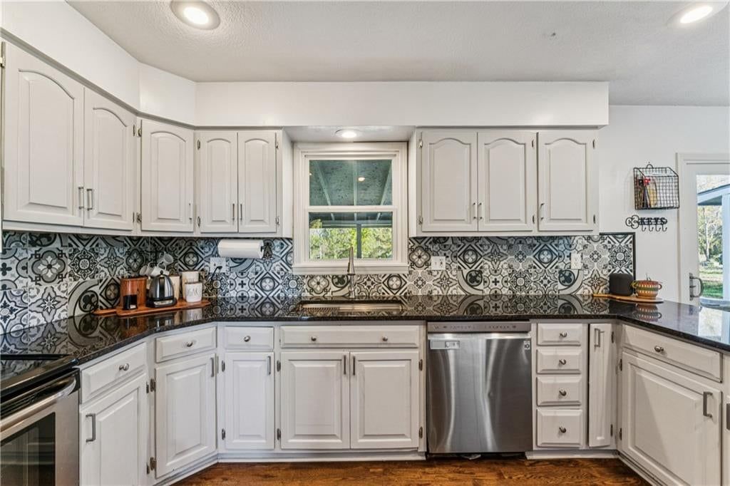29300 W 119th Street — photo 18