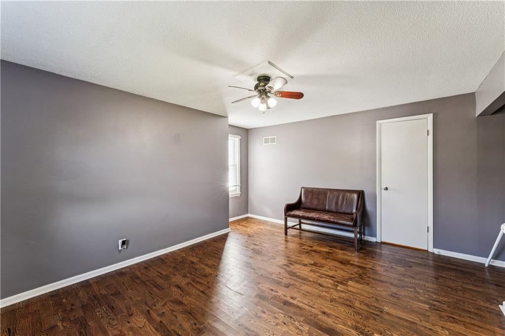 29300 W 119th Street — photo 37