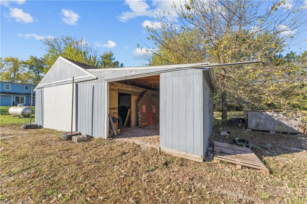 29300 W 119th Street — photo 62