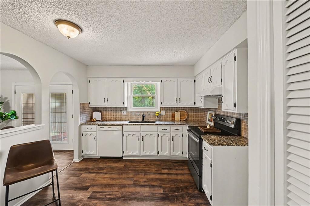 12809 S RAINTREE Drive — photo 3