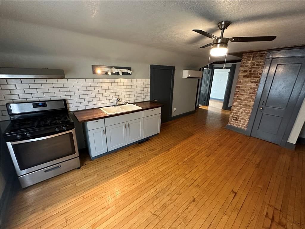 3809 Washington Street — photo 85