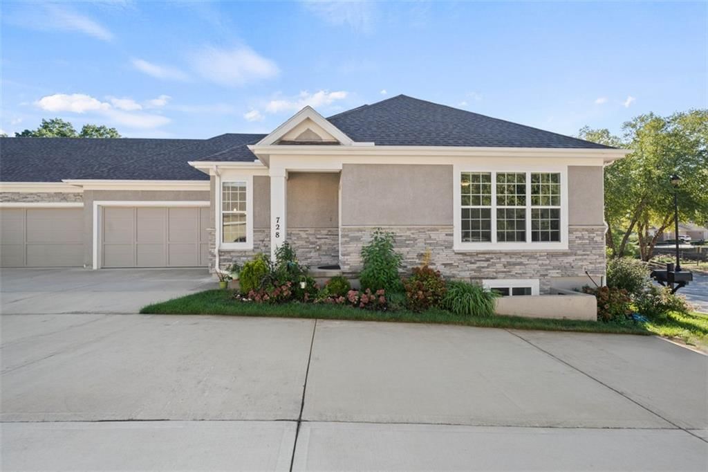 728 E 110th Terrace, Kansas City, MO