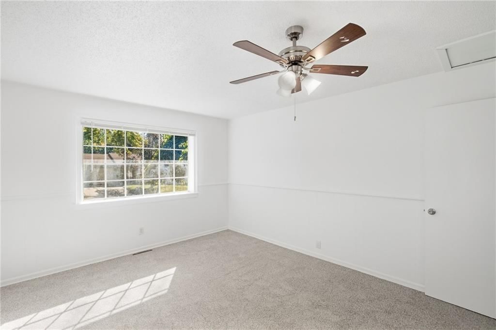 3916 S Spring Street — photo 19