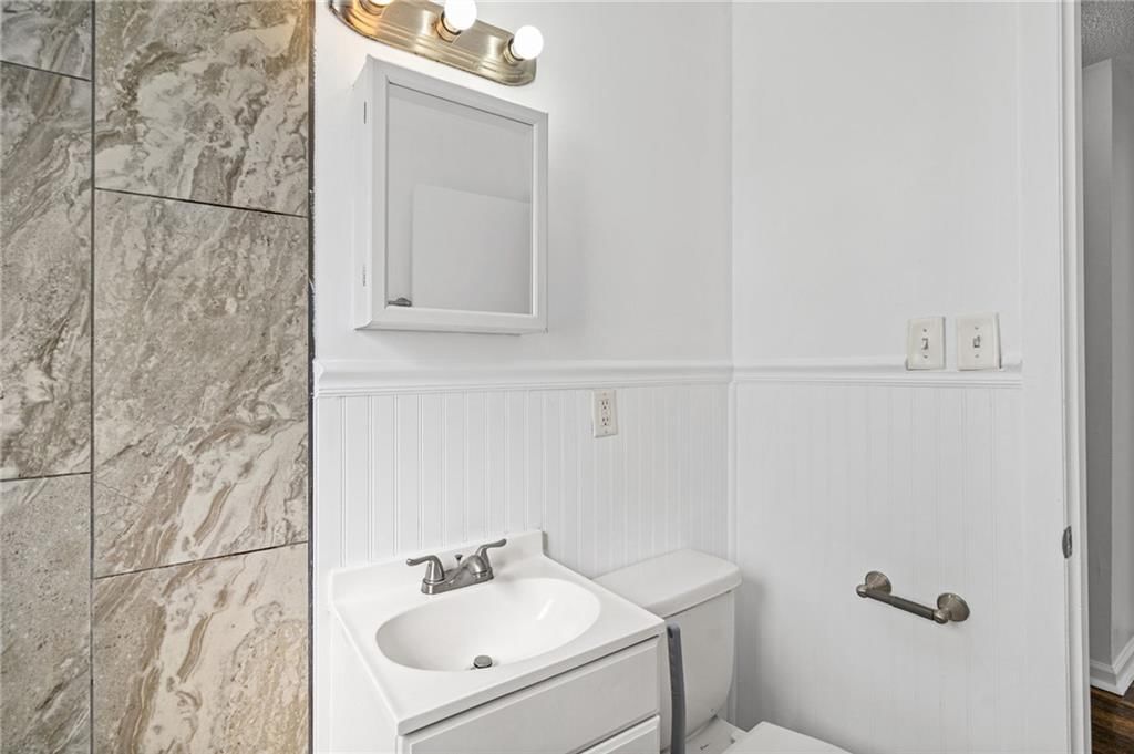 3916 S Spring Street — photo 24