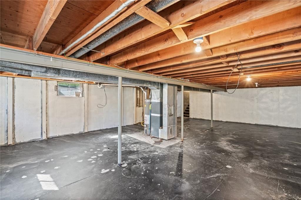 3916 S Spring Street — photo 27