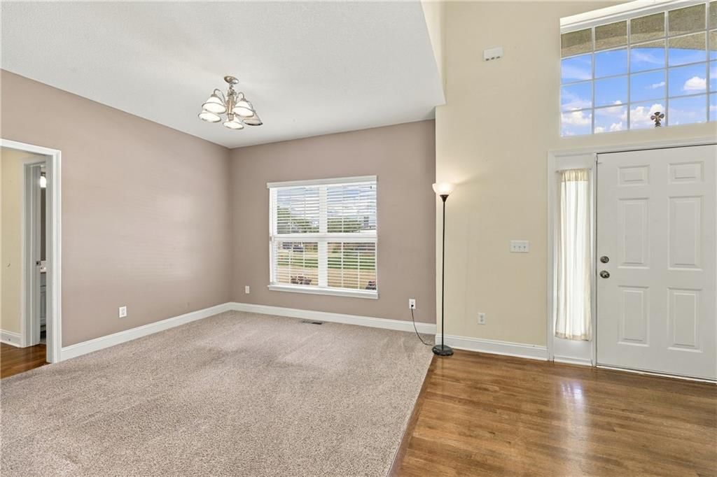 9644 N Adrian Avenue — photo 6