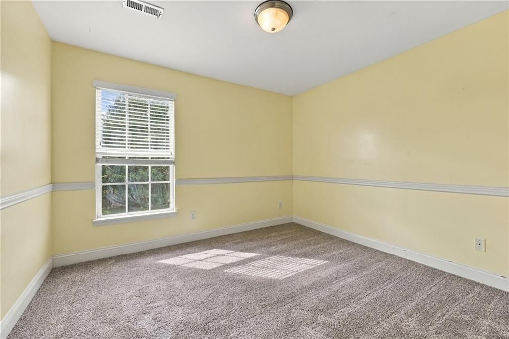 9644 N Adrian Avenue — photo 27