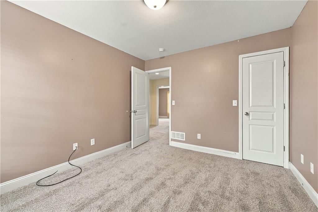 9644 N Adrian Avenue — photo 31