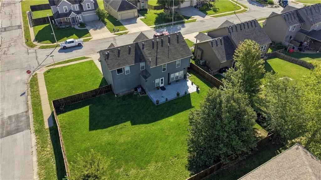 9644 N Adrian Avenue — photo 42