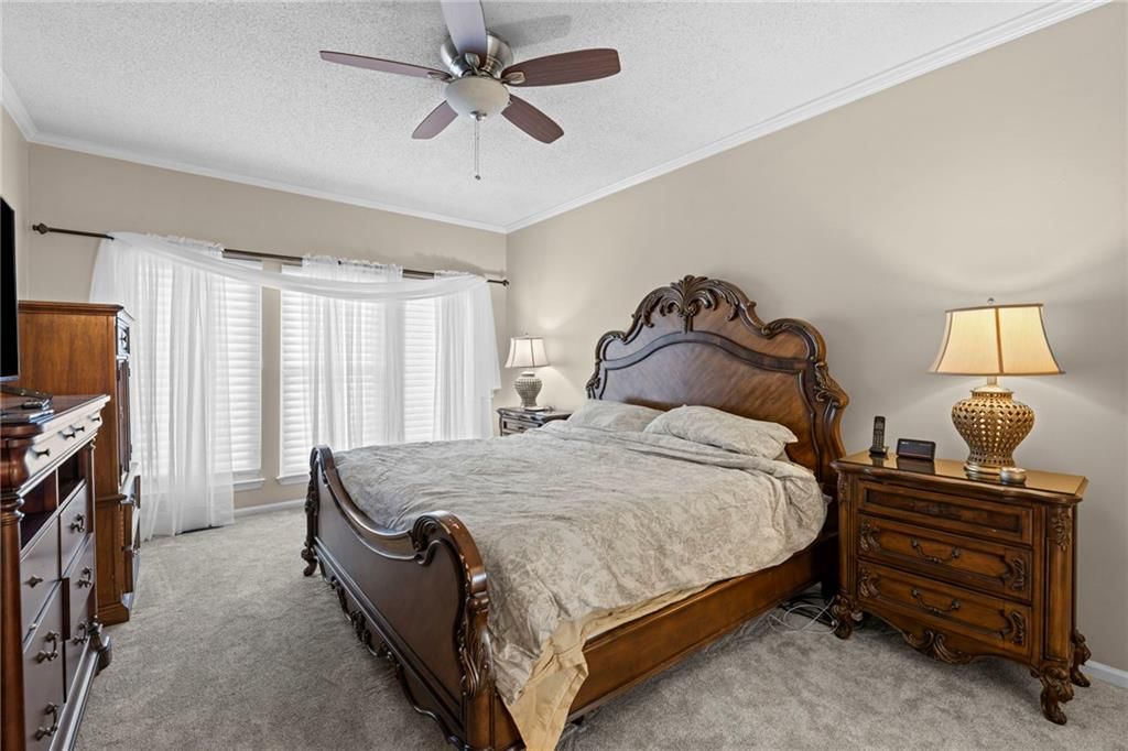 Photo 24 of 51 - 628 NE 93rd Street, Kansas City, MO 64155