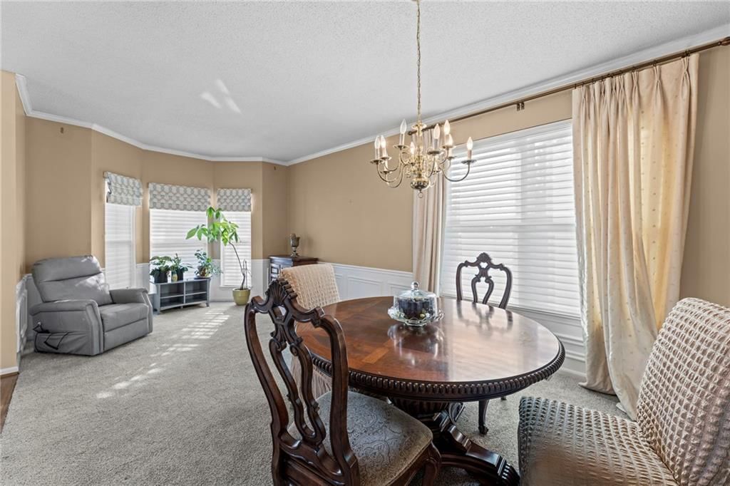 Photo 4 of 51 - 628 NE 93rd Street, Kansas City, MO 64155