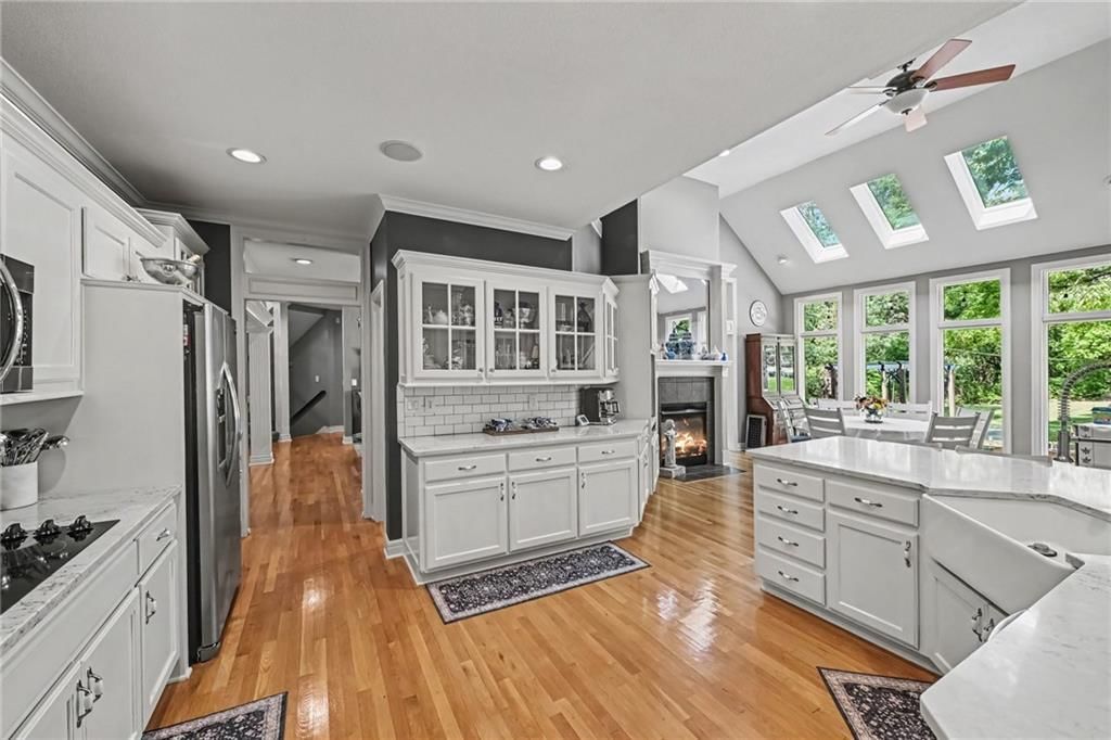 13810 Grove Avenue — photo 11