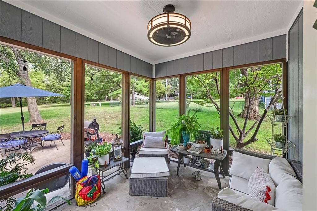 13810 Grove Avenue — photo 35