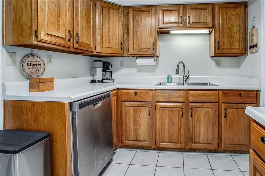 4003 S Chrysler Avenue — photo 11