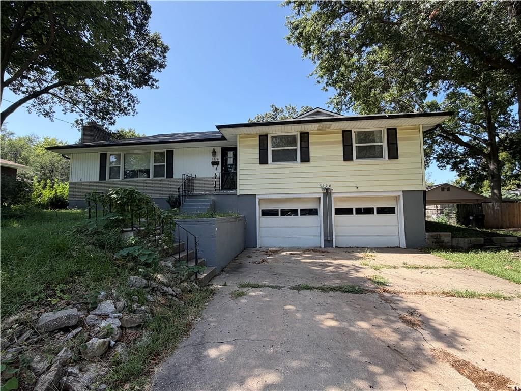 5220 Sterling Avenue, Raytown, MO