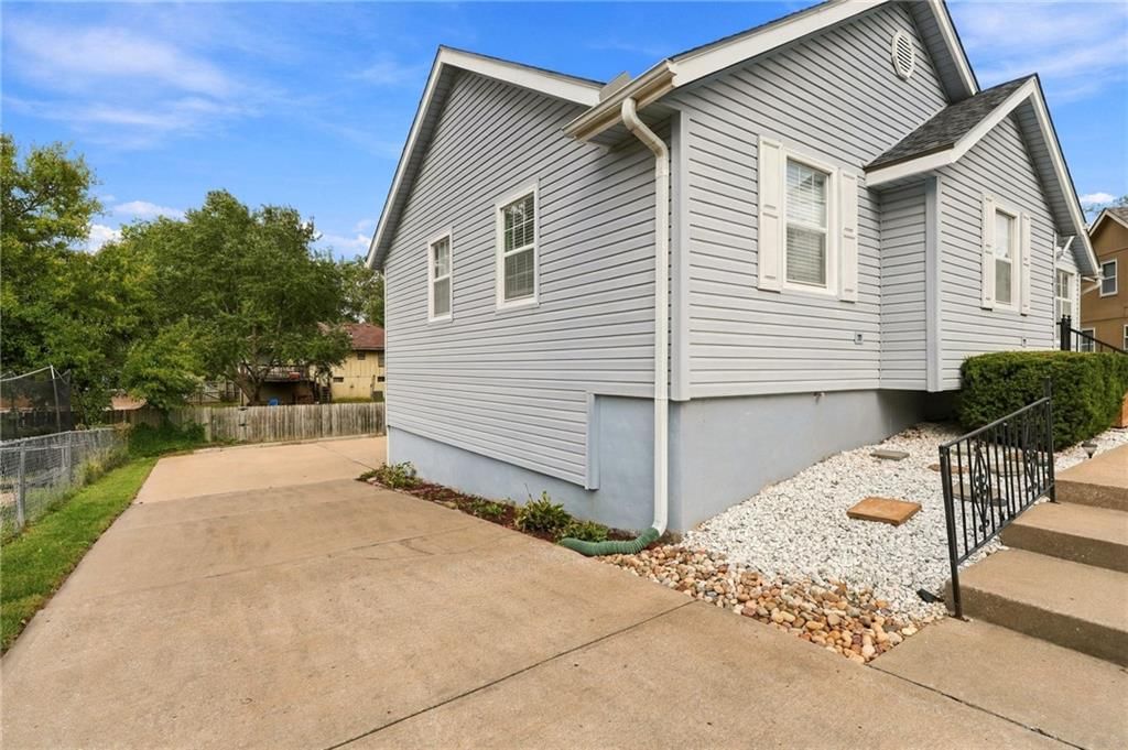 816 SE 16th Street — photo 41