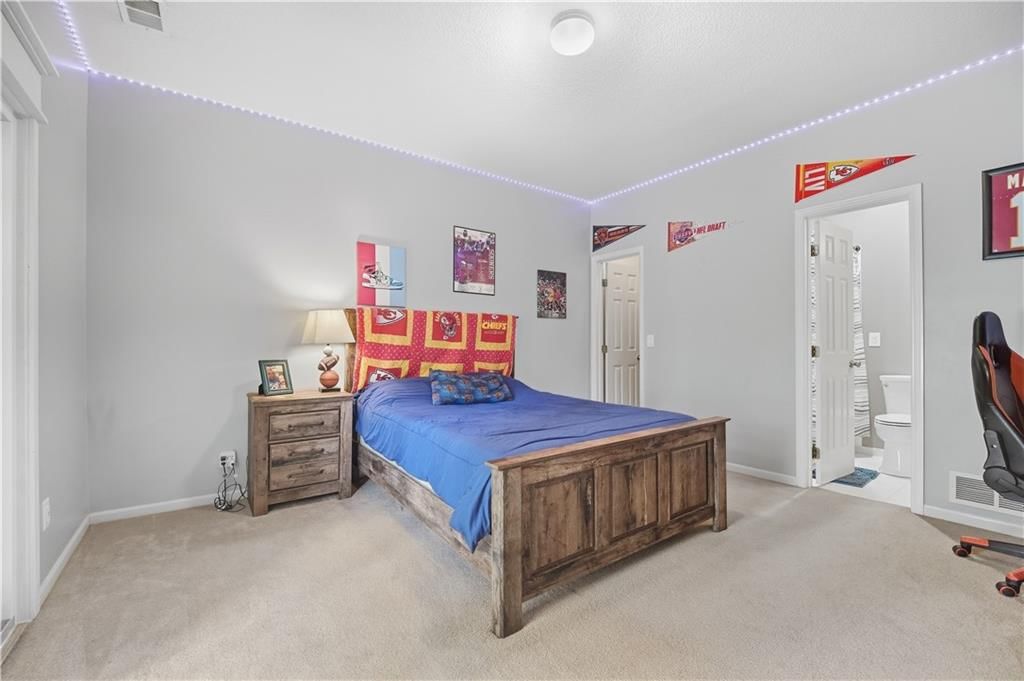 16024 Meadow Lane — photo 43