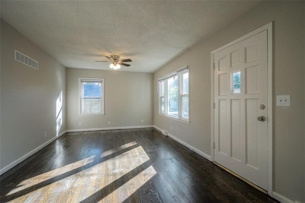 5405 Woodson Road — photo 2