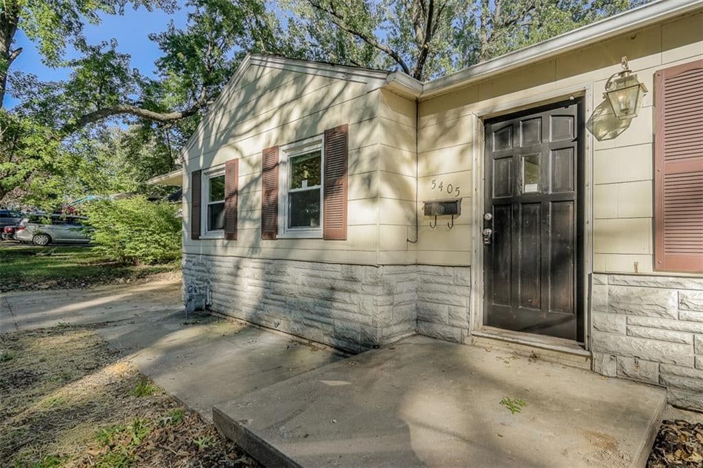 5405 Woodson Road — photo 27