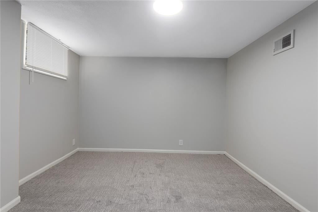 417 Melrose Street — photo 17