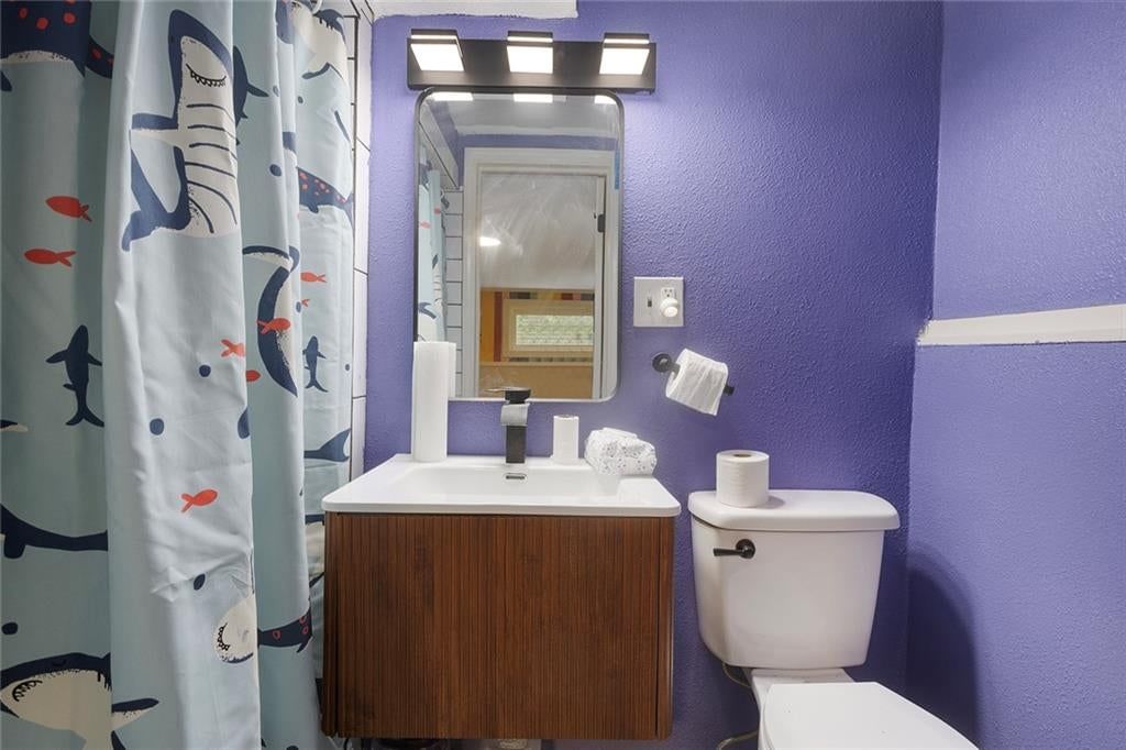 417 Melrose Street — photo 20