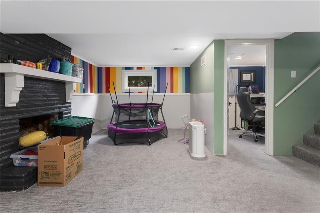 417 Melrose Street — photo 21