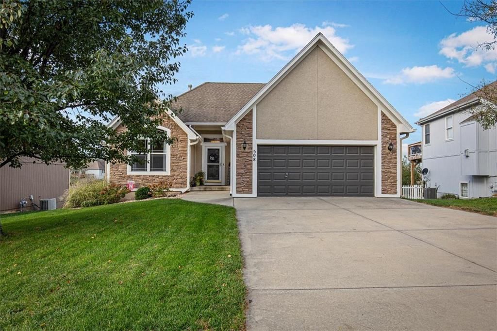 508 S 137th Street, Bonner Springs, KS