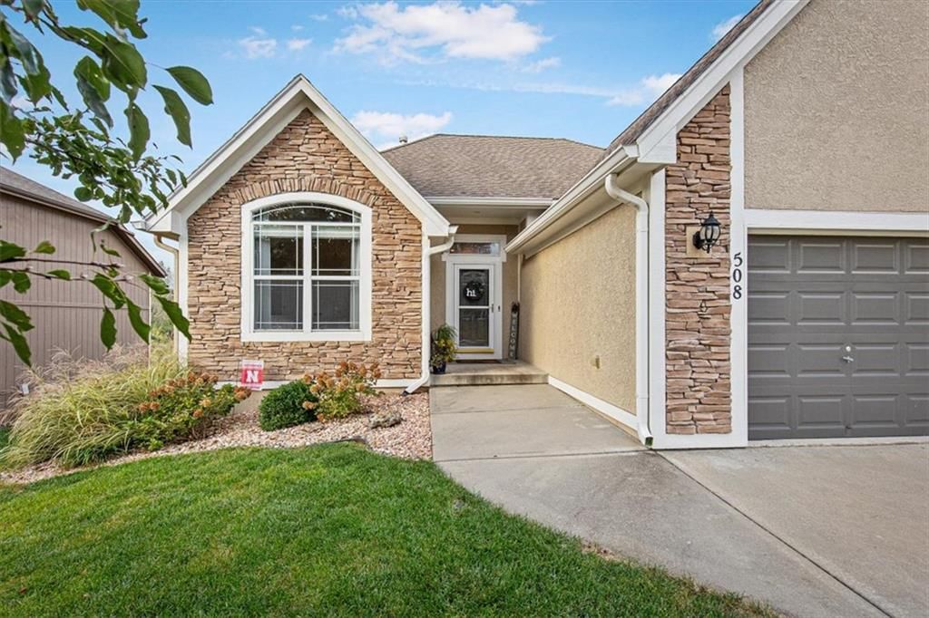 508 S 137th Street, Bonner Springs, KS: listing photo 2