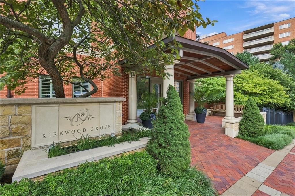 4900 Central Street, Kansas City, MO: listing photo 3
