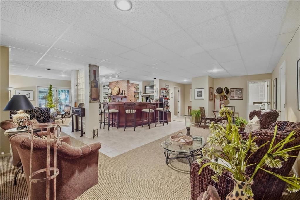 11118 W 121 Street — photo 36