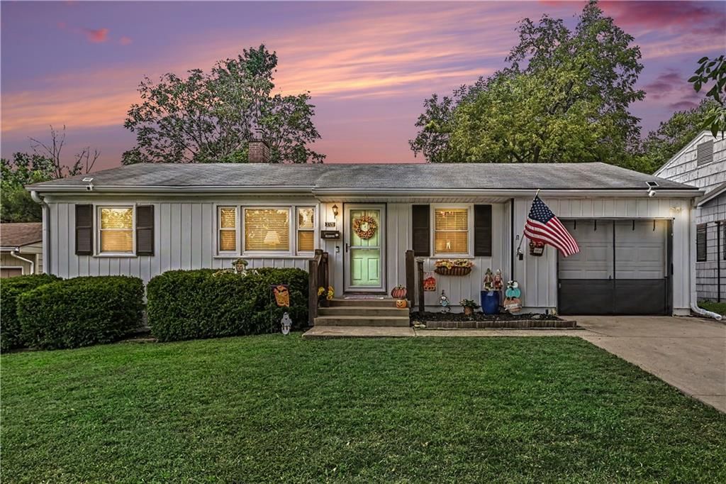 3728 S Osage Street, Independence, MO: listing photo 3
