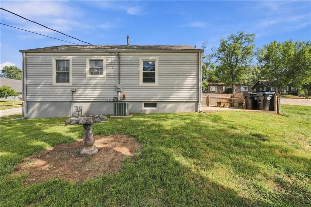 125 N Jeffreys Street — photo 21