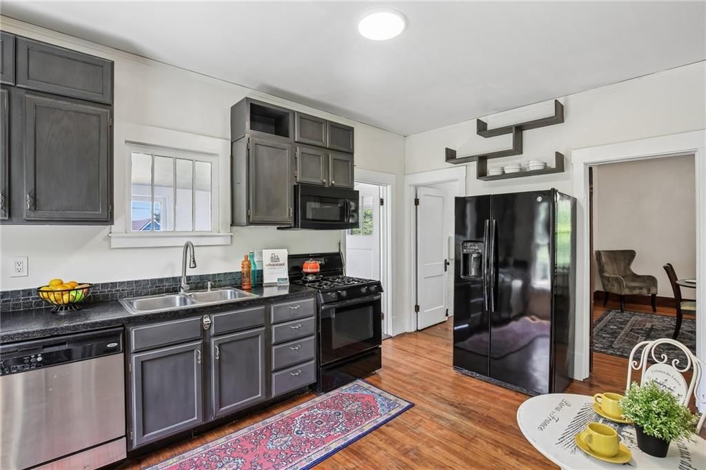 2920 Holly Street — photo 17