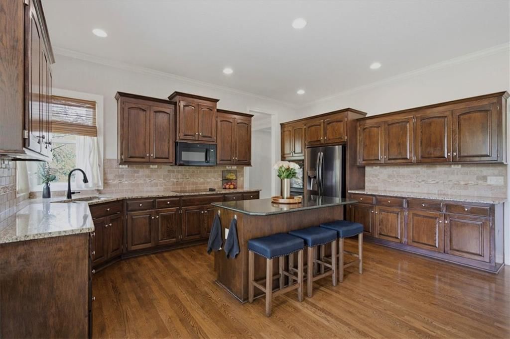 7310 W 145th Terrace — photo 9