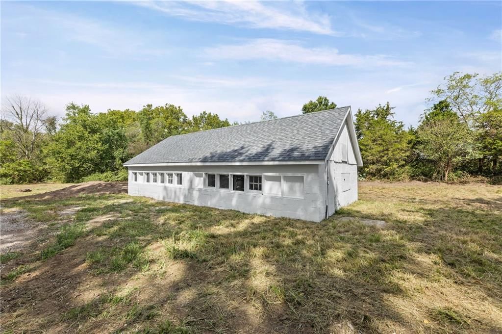 10240 NW State Route 18 Highway — photo 35