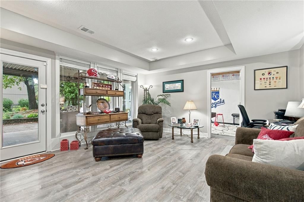801 SE Pine Court — photo 21