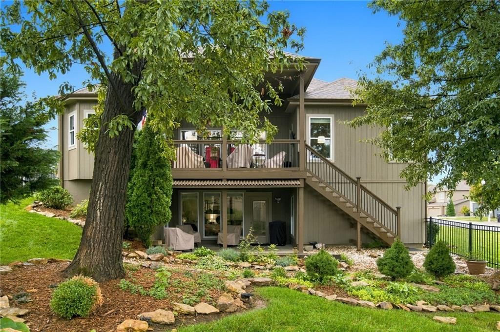 801 SE Pine Court — photo 27