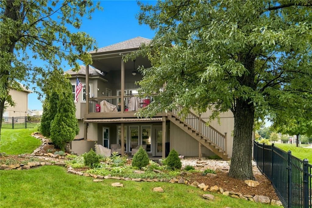 801 SE Pine Court — photo 28