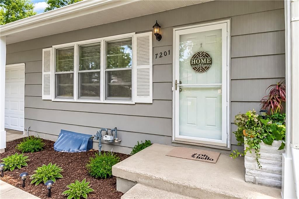 7201 NW Winter Avenue, Kansas City, MO