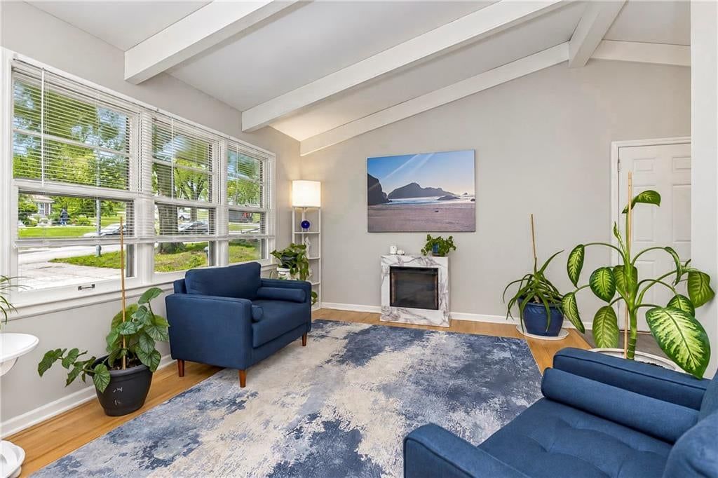7201 NW Winter Avenue, Kansas City, MO: listing photo 3