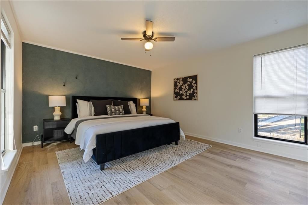 Accent wall at 4057 Walnut Street #6, Kansas City, MO 64111